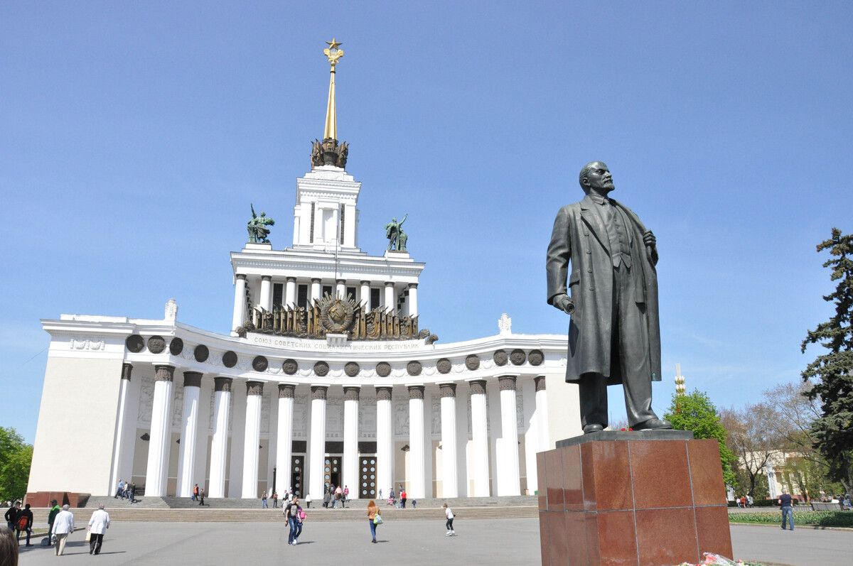 👌 Пешеходная экскурсия по ВДНХ с посещением метро (ИНДИВИДУАЛЬНАЯ)