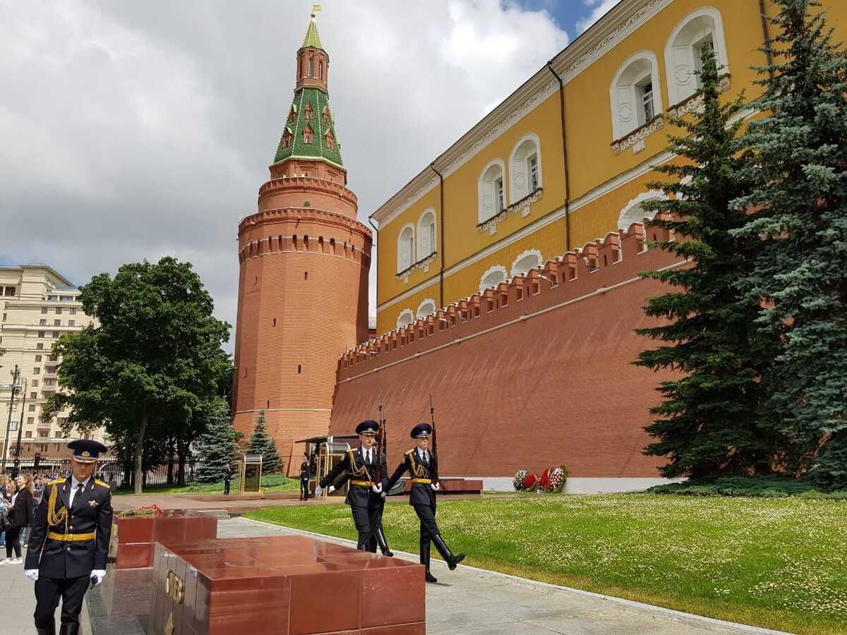 «Посвящение в Москвичи». Приём школьных групп