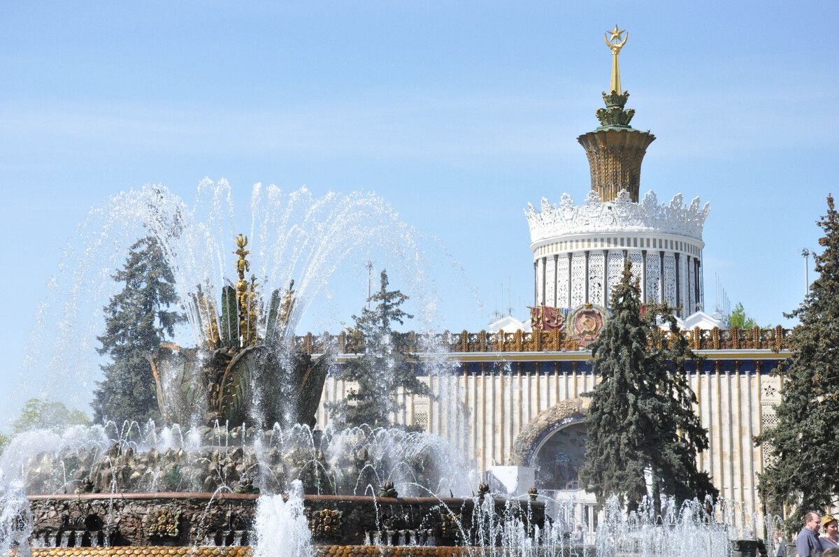 👌 Пешеходная экскурсия по ВДНХ с посещением метро (ИНДИВИДУАЛЬНАЯ)